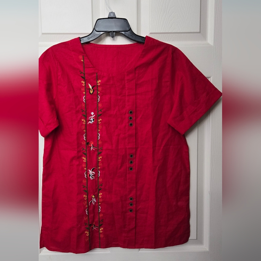 Red Embroidered Woman Blouse Short Sleeves Size M